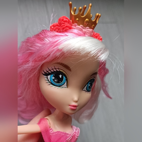 La Dee Da Dolls - Fairytale Dance Dee - Spin Master 2010 - Picture 6 of 8